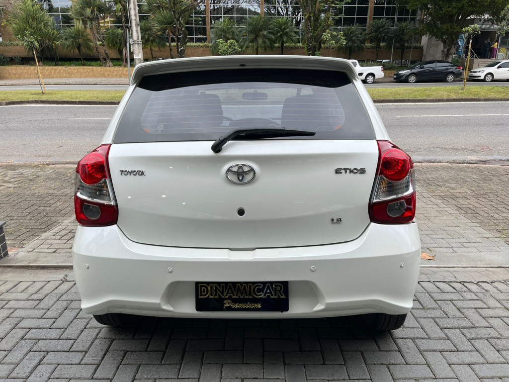 Imagem do veículo ETIOS 1.3 X 16V FLEX 4P AUTOMÁTICO! PERICIADO! NOVO!