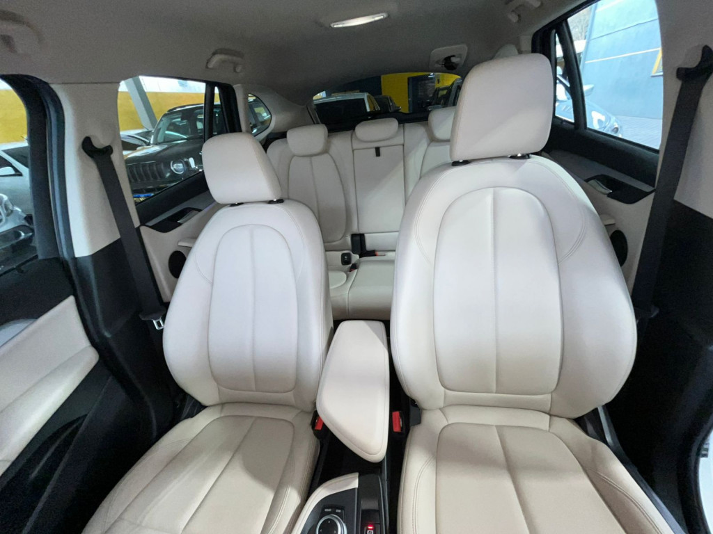 Imagem do veículo X1 2.0 TURBO ACTIVEFLEX SDRIVE20! 42.000 KM! REVISÕES SÓ NA BMW!