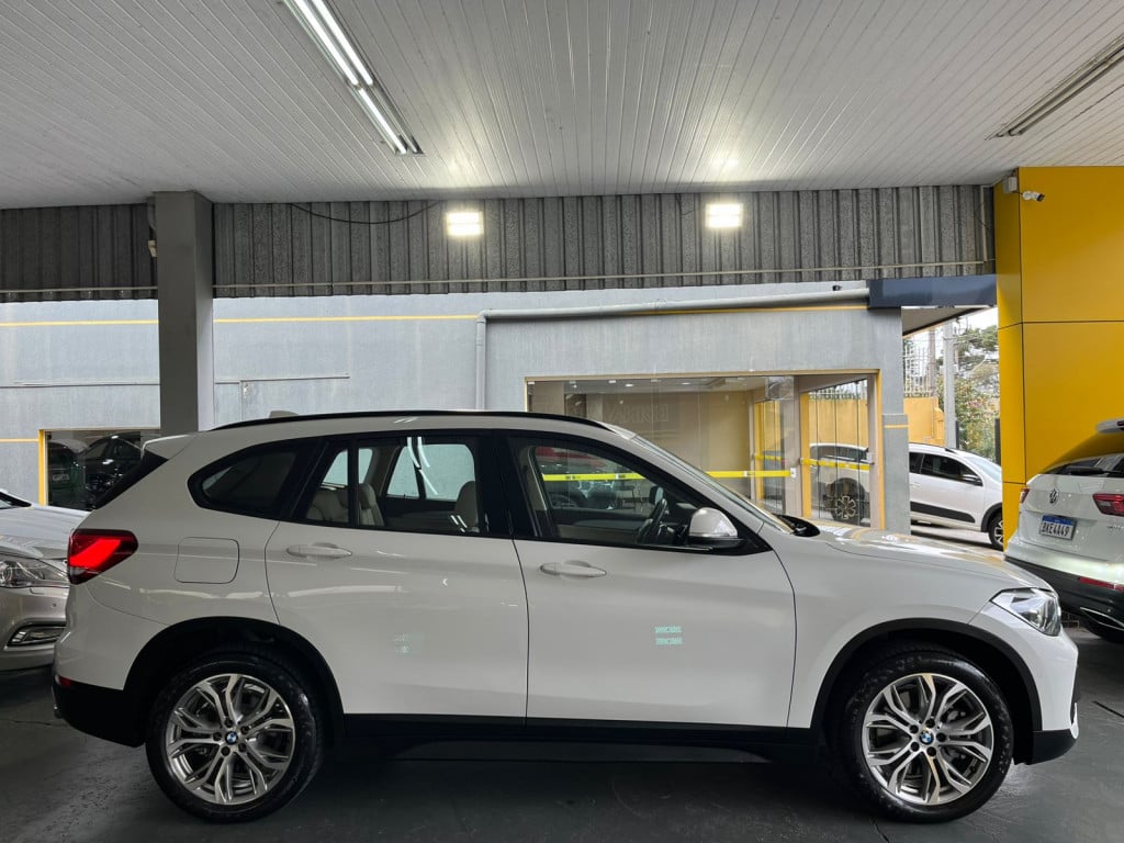 Imagem do veículo X1 2.0 TURBO ACTIVEFLEX SDRIVE20! 42.000 KM! REVISÕES SÓ NA BMW!