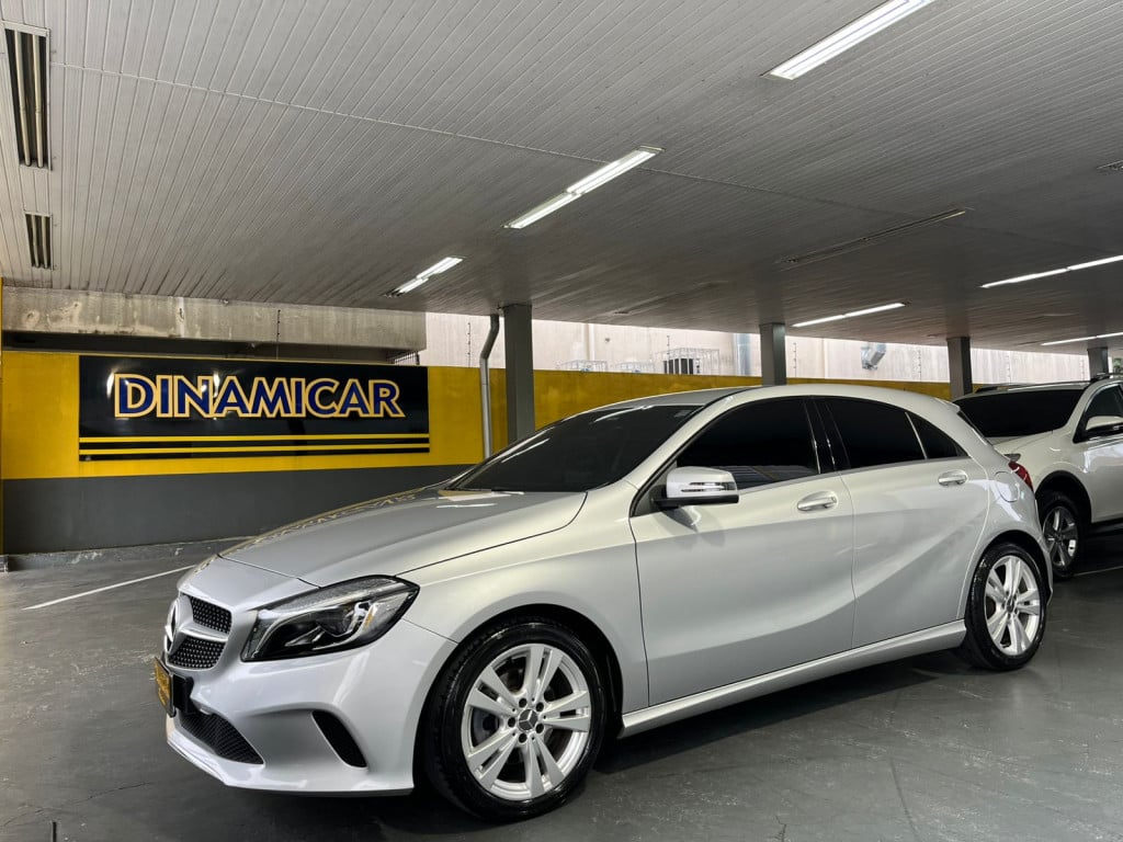 Imagem do veículo MERCEDES A 200 1.6 TURBO FLEX AT! APENAS 64.000 KM! NOVA!