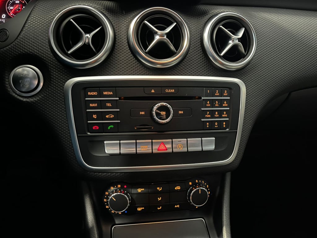 Imagem do veículo MERCEDES A 200 1.6 TURBO FLEX AT! APENAS 64.000 KM! NOVA!