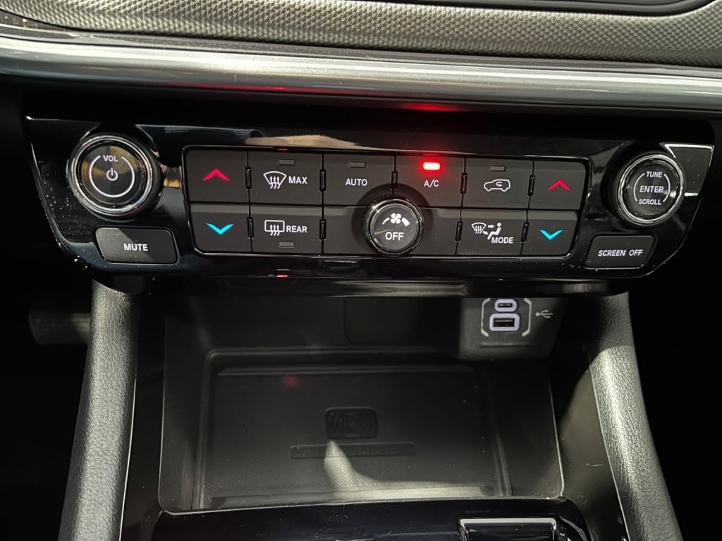 Imagem do veículo COMPASS 1.3 T270 TURBO FLEX LONGITUDE ! NA GARANTIA! 36.000 KM!