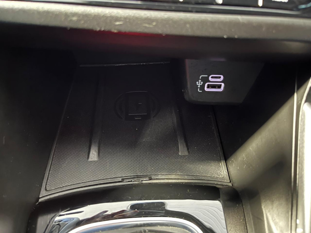 Imagem do veículo FASTBACK 1.3 TURBO 270 FLEX LIMITED EDITION AT6! 14.000 KM ! NA GARANTIA!