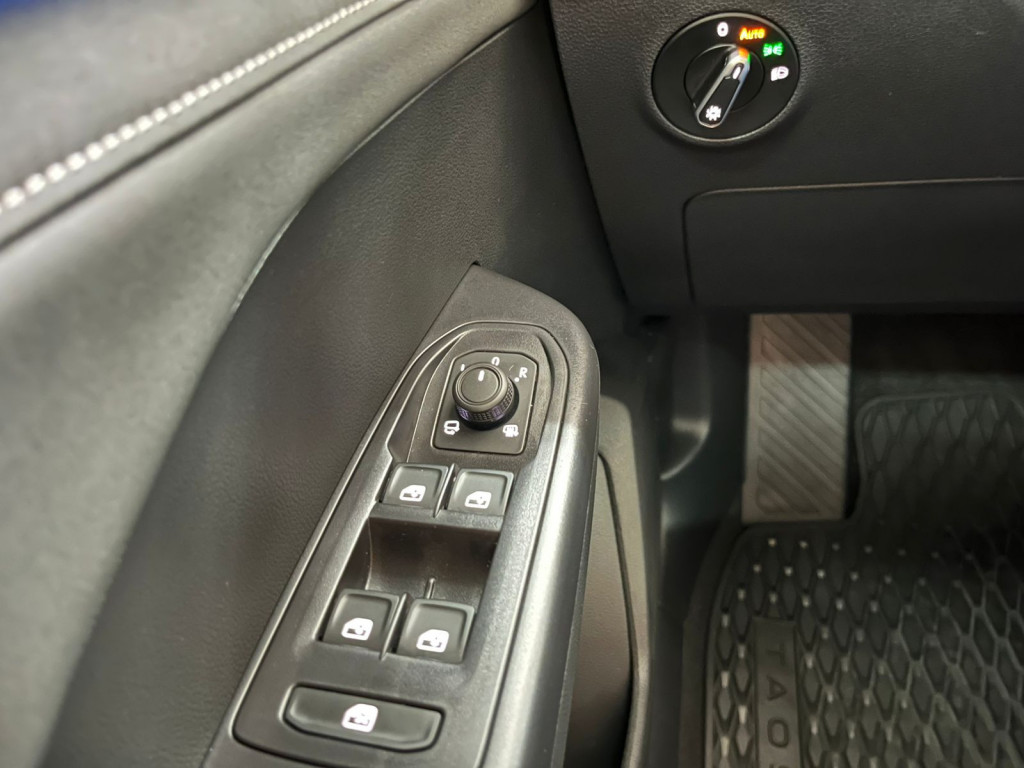 Imagem do veículo TAOS HIGHLINE 1.4 250 TSI FLEX 2025 TOP DE LINHA!