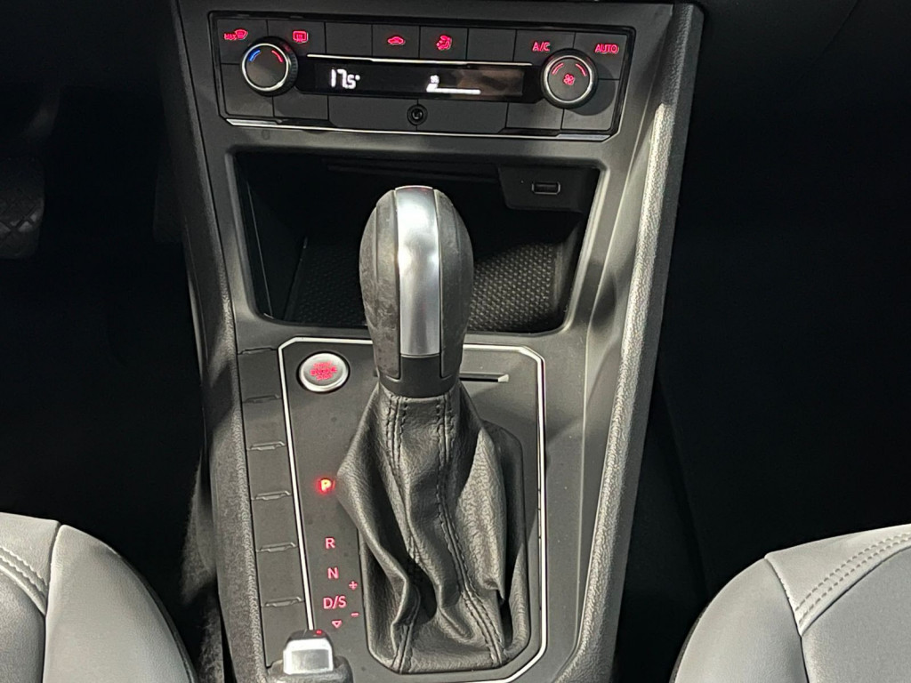 Imagem do veículo NIVUS 1.0 200 HIGHLINE AT! 52.000 KM! Ú.DONO! GARANTIA VW ATÉ 08/2026!
