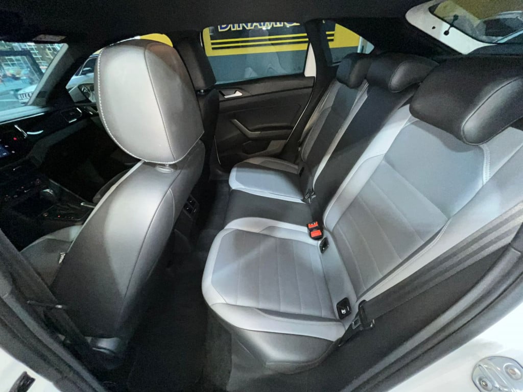 Imagem do veículo NIVUS 1.0 200 HIGHLINE AT! 52.000 KM! Ú.DONO! GARANTIA VW ATÉ 08/2026!