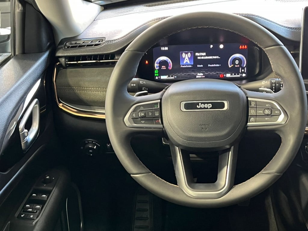 Imagem do veículo COMMANDER LIMITED 1.3 TURBO 7 LUGARES! 39.000 KM! GARANTIA ATÉ 02/2028!