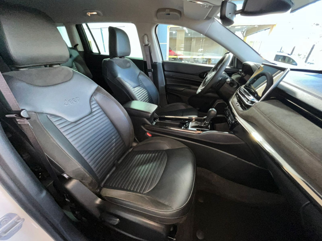 Imagem do veículo COMMANDER LIMITED 1.3 TURBO 7 LUGARES! 39.000 KM! GARANTIA ATÉ 02/2028!