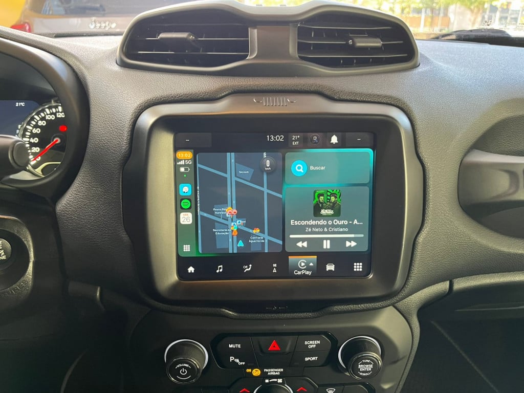Imagem do veículo RENEGADE 1.8 FLEX AT LONGITUDE COM APENAS 32.000KM - ÚNICO DONO COM TODAS REVISÕES NA JEEP!