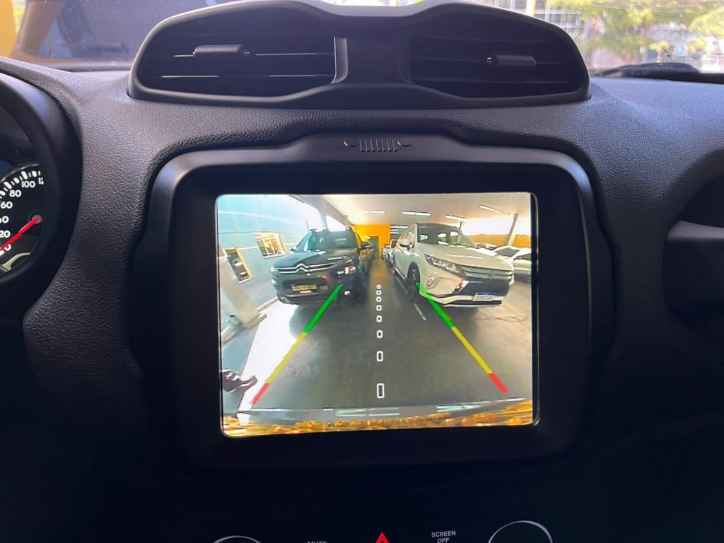 Imagem do veículo RENEGADE 1.8 FLEX AT LONGITUDE COM APENAS 32.000KM - ÚNICO DONO COM TODAS REVISÕES NA JEEP!