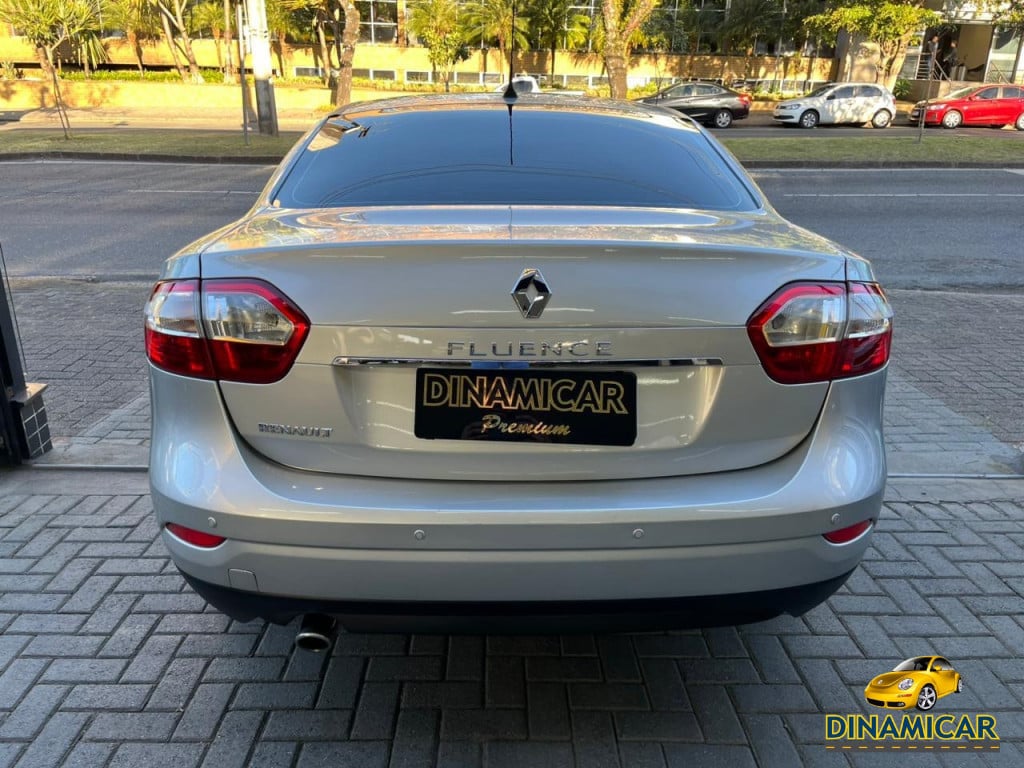 Imagem do veículo RENAULT FLUENCE 2.0 DYNAMIQUE 16V FLEX 4P AUTOMÁTICO