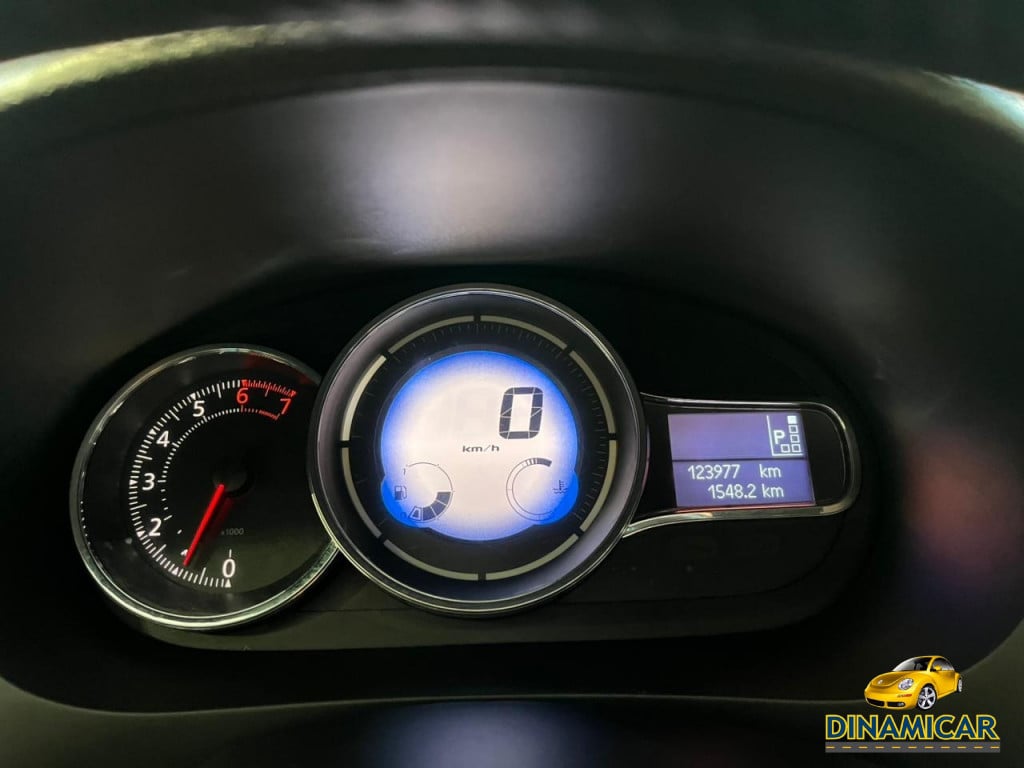 Imagem do veículo RENAULT FLUENCE 2.0 DYNAMIQUE 16V FLEX 4P AUTOMÁTICO
