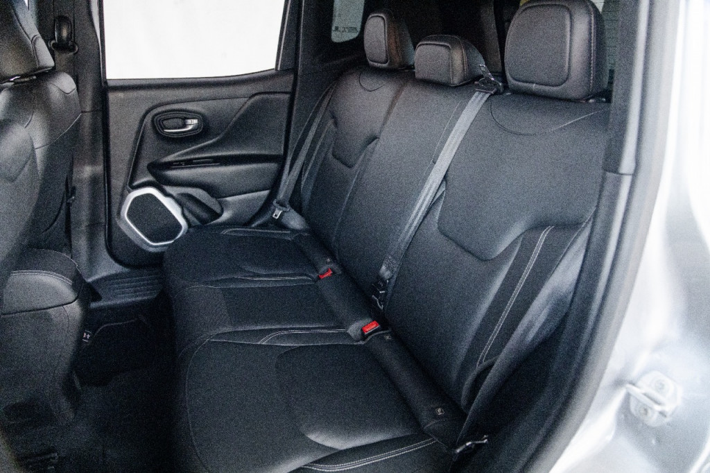 Imagem do veículo JEEP RENEGADE 2.0 16V TURBO DIESEL LONGITUDE 4P 4X4 AUTOMÁTICO