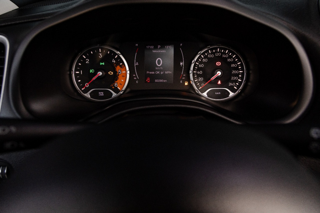 Imagem do veículo JEEP RENEGADE 2.0 16V TURBO DIESEL LONGITUDE 4P 4X4 AUTOMÁTICO