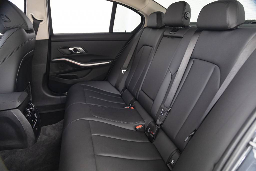 Imagem do veículo BMW 320i 2.0 SPORT GP 16V TURBO GASOLINA 4P AUTOMÁTICO