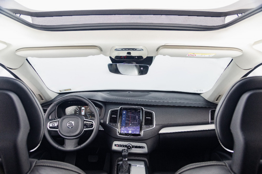 Imagem do veículo VOLVO XC90 2.0 MOMENTUM TURBO GASOLINA 4P 4X4 AUTOMÁTICO