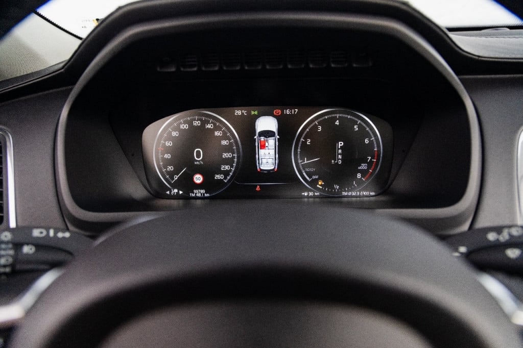 Imagem do veículo VOLVO XC90 2.0 MOMENTUM TURBO GASOLINA 4P 4X4 AUTOMÁTICO