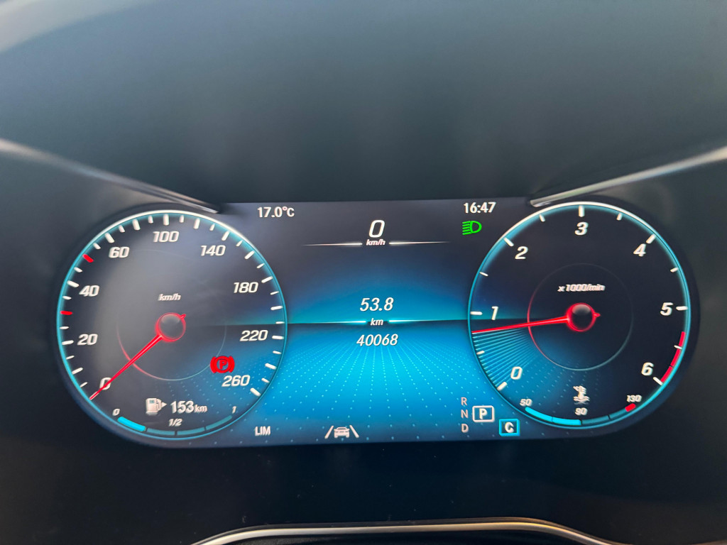Imagem do veículo MERCEDES-BENZ GLC 220d 2.0 TURBO DIESEL ENDURO 9G-TRONIC