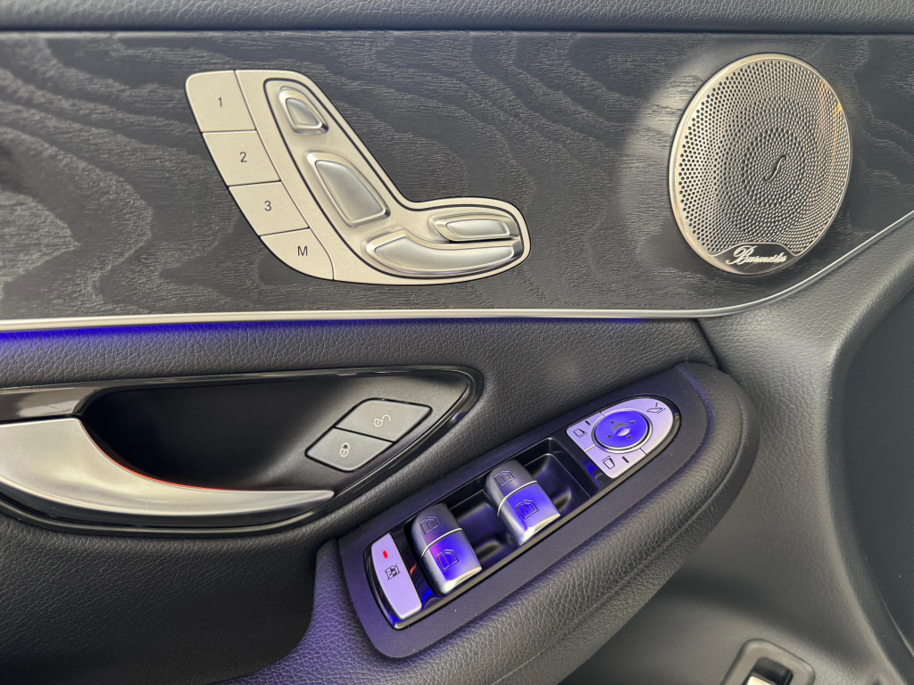 Imagem do veículo MERCEDES-BENZ GLC 220d 2.0 TURBO DIESEL ENDURO 9G-TRONIC