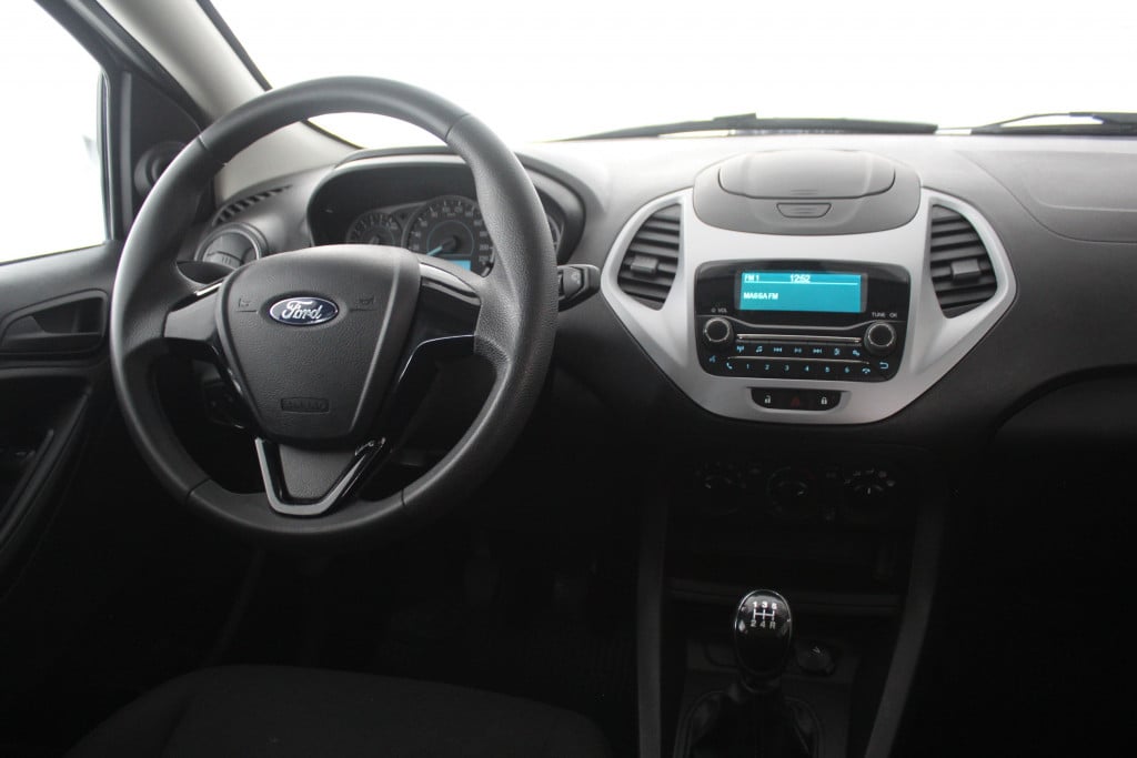 Imagem do veículo FORD KA + 1.0 SE 12V FLEX 4P MANUAL