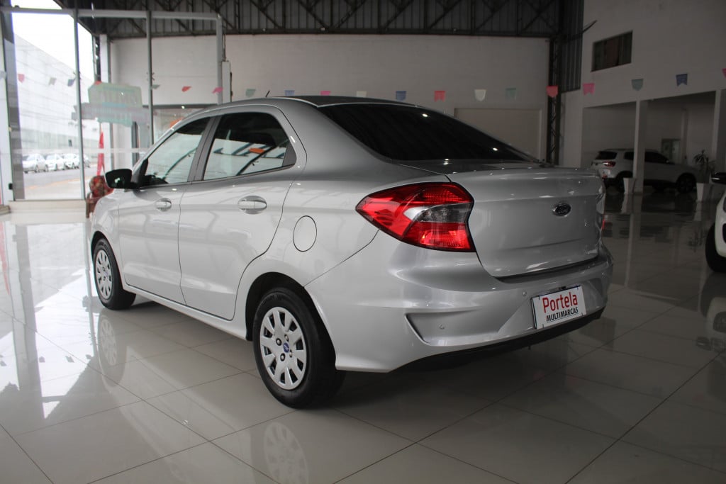 Imagem do veículo FORD KA + 1.0 SE 12V FLEX 4P MANUAL