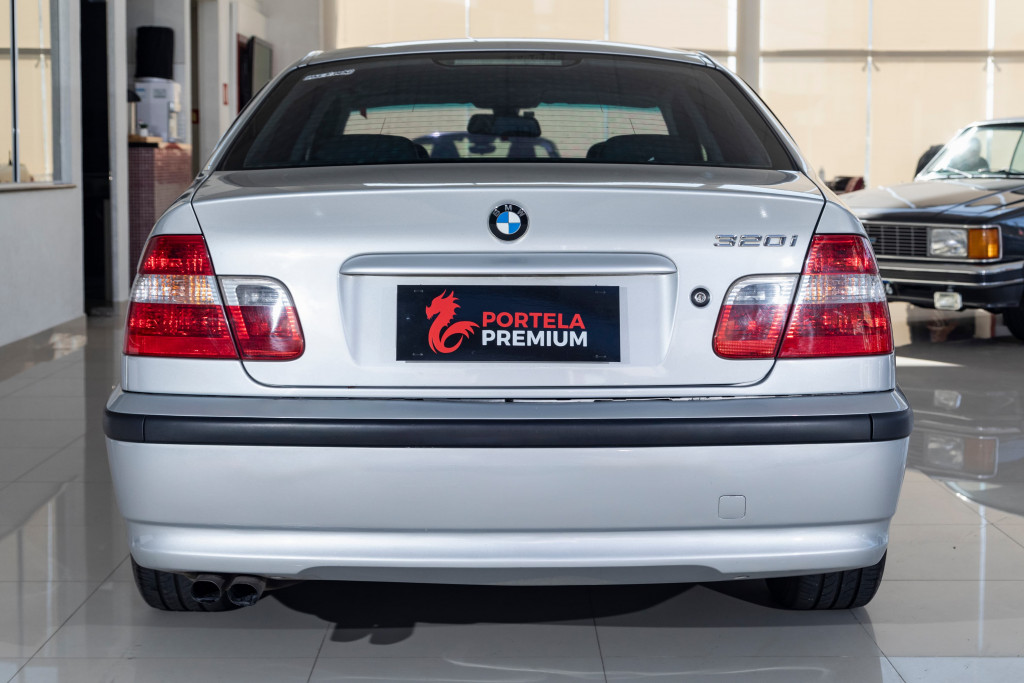 Imagem do veículo BMW 320i 2.2 24V GASOLINA 4P AUTOMÁTICO