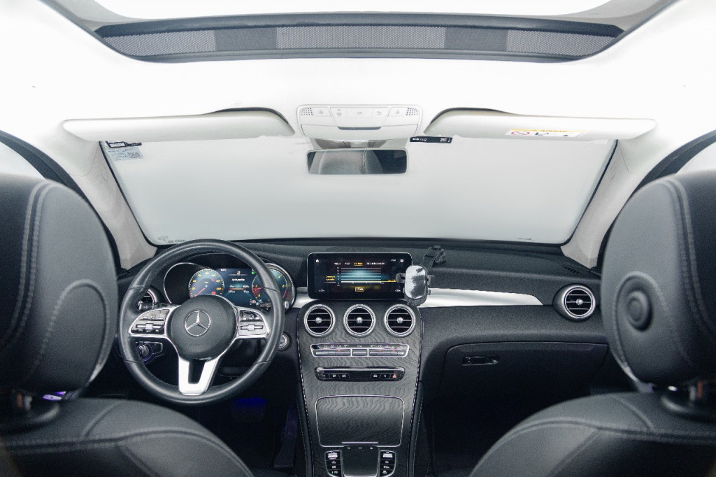 Imagem do veículo MERCEDES-BENZ GLC 220d 2.0 TURBO DIESEL ENDURO 9G-TRONIC