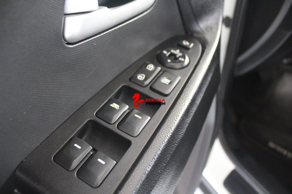 Imagem do veículo KIA SPORTAGE 2.0 EX 4X2 16V GASOLINA 4P AUTOMÁTICO