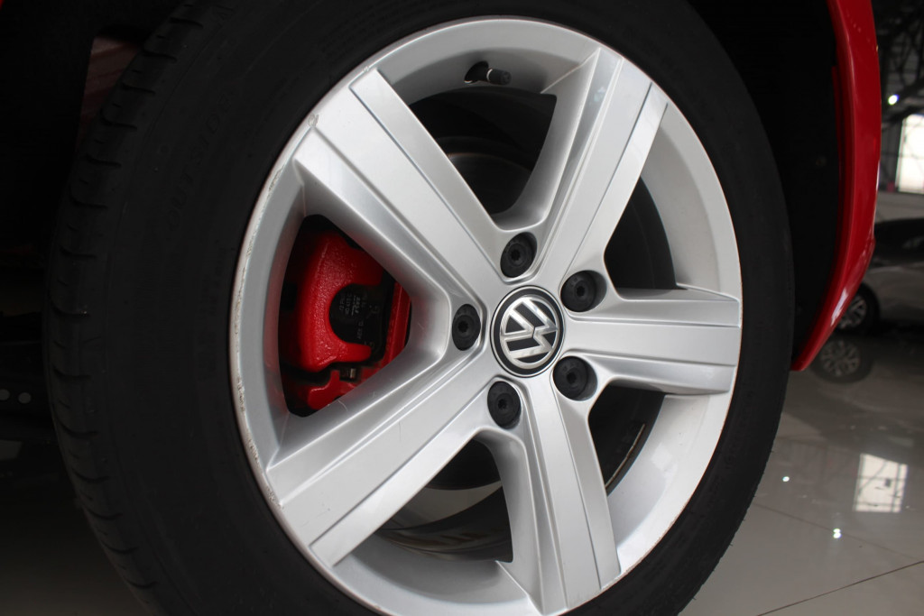Imagem do veículo VOLKSWAGEN GOLF 1.4 TSI COMFORTLINE 16V GASOLINA 4P AUTOMÁTICO