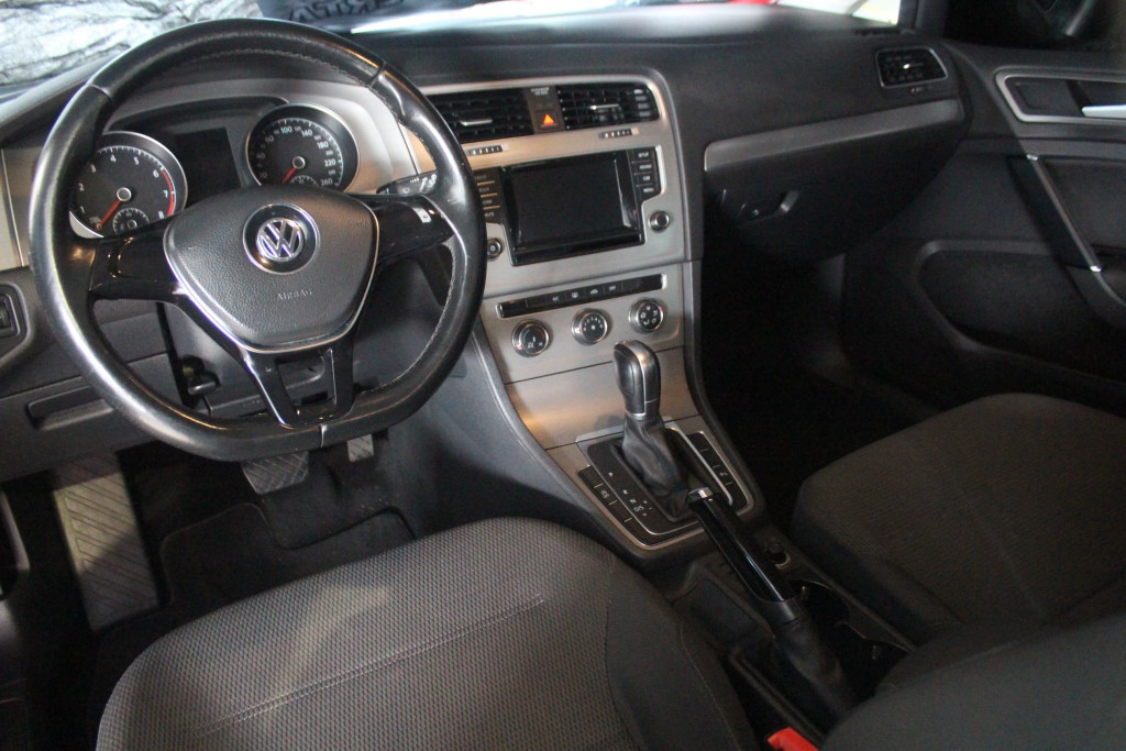 Imagem do veículo VOLKSWAGEN GOLF 1.4 TSI COMFORTLINE 16V GASOLINA 4P AUTOMÁTICO