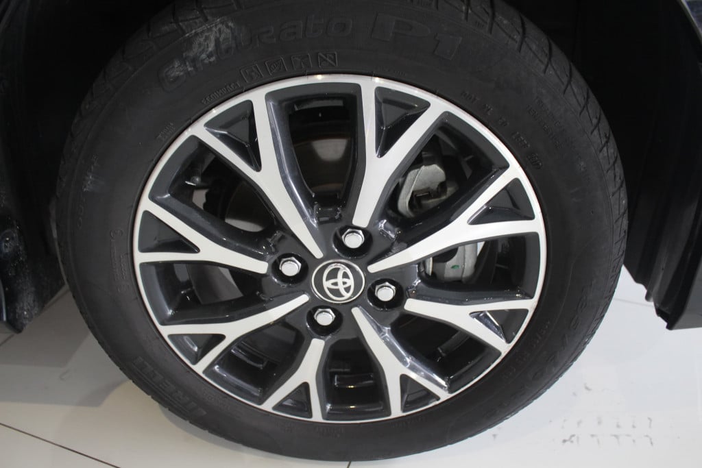 Imagem do veículo TOYOTA ETIOS 1.5 PLATINUM SEDAN 16V FLEX 4P AUTOMÁTICO