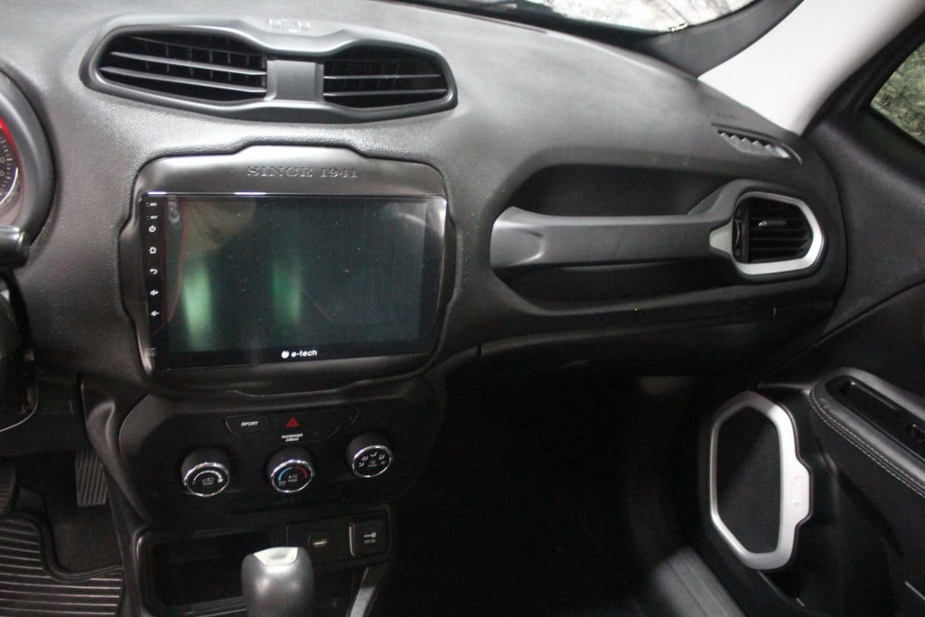 Imagem do veículo JEEP RENEGADE 1.8 16V FLEX 4P AUTOMÁTICO