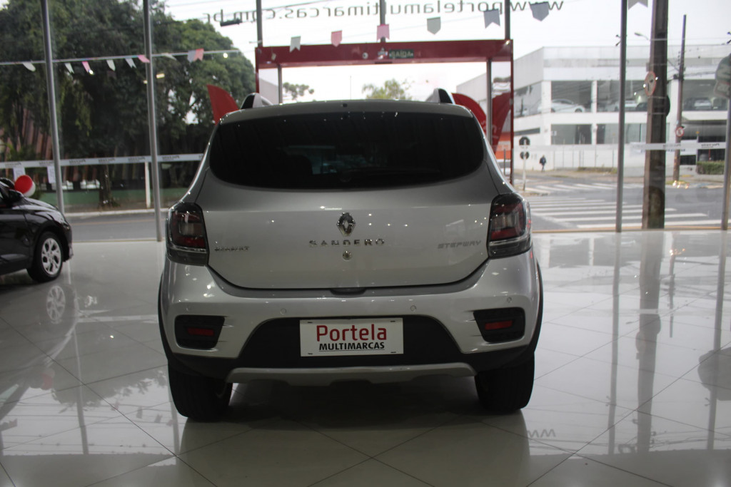 Imagem do veículo RENAULT SANDERO 1.6 16V SCE FLEX STEPWAY MANUAL