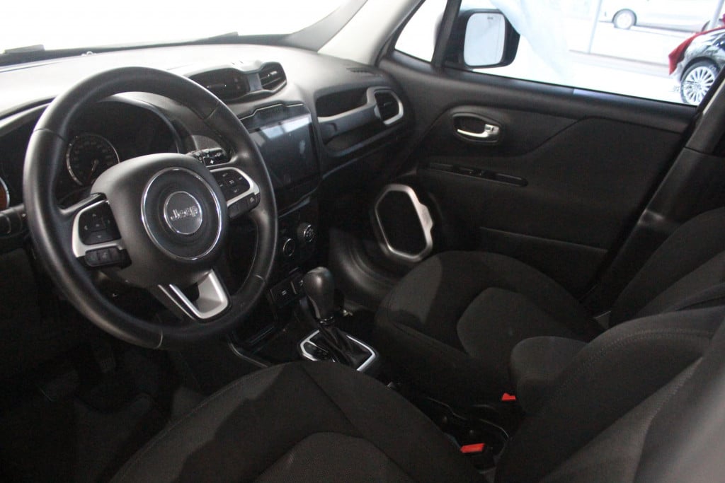 Imagem do veículo JEEP RENEGADE 1.8 16V FLEX 4P AUTOMÁTICO