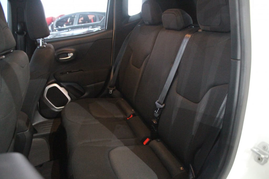 Imagem do veículo JEEP RENEGADE 1.8 16V FLEX 4P AUTOMÁTICO