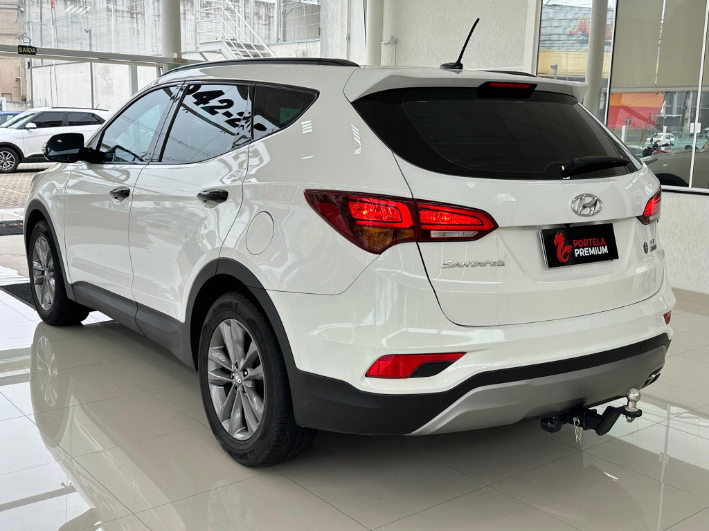 Imagem do veículo HYUNDAI SANTA FÉ 3.3 MPFI 4X4 V6 270CV GASOLINA 4P AUTOMÁTICO