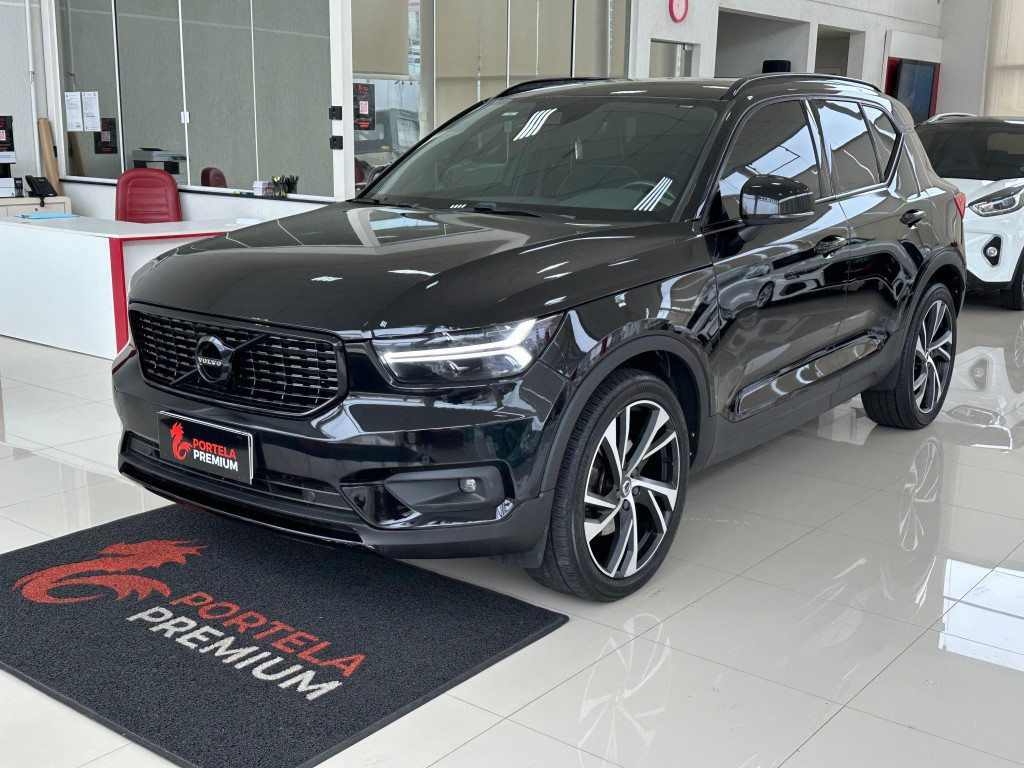 Imagem do veículo VOLVO XC40 2.0 T5 GASOLINA R-DESIGN AWD GEARTRONIC