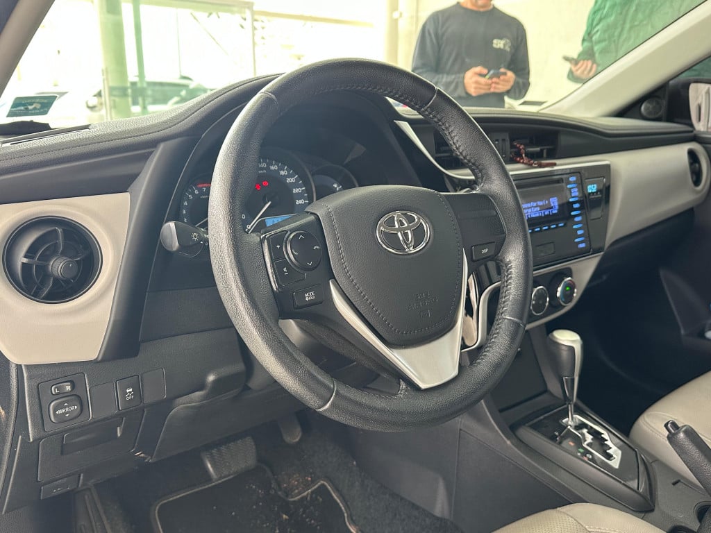 Imagem do veículo TOYOTA COROLLA 1.8 GLI 16V FLEX 4P AUTOMÁTICO