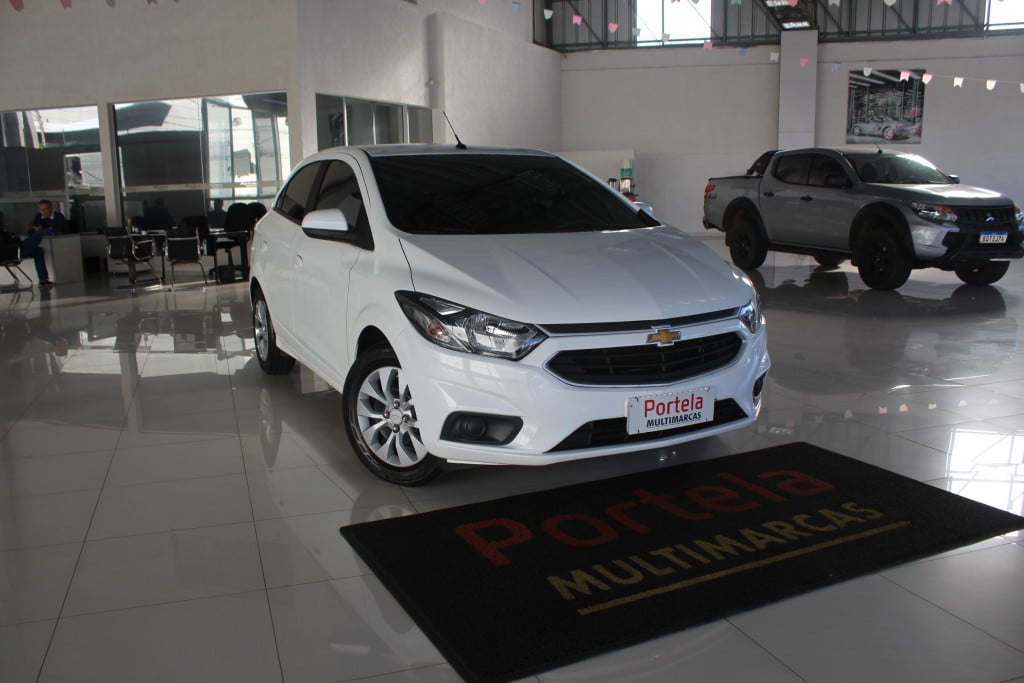 Imagem do veículo CHEVROLET ONIX 1.4 MPFI LT 8V FLEX 4P MANUAL