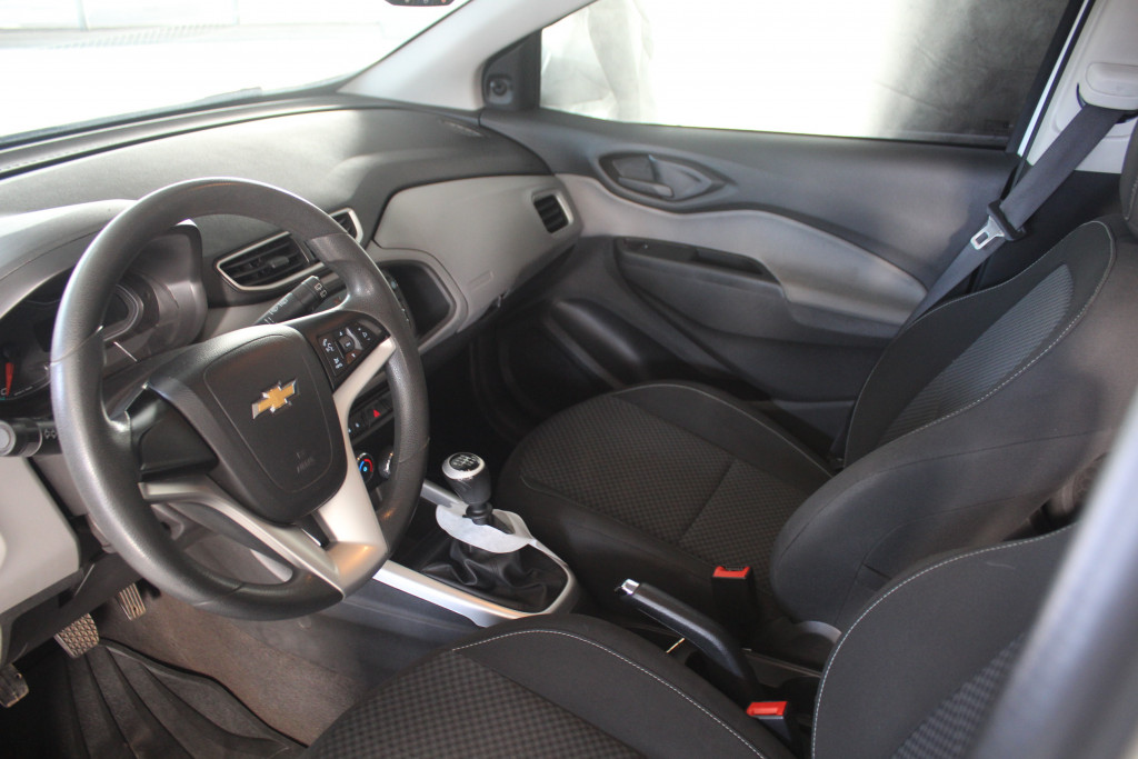 Imagem do veículo CHEVROLET ONIX 1.4 MPFI LT 8V FLEX 4P MANUAL