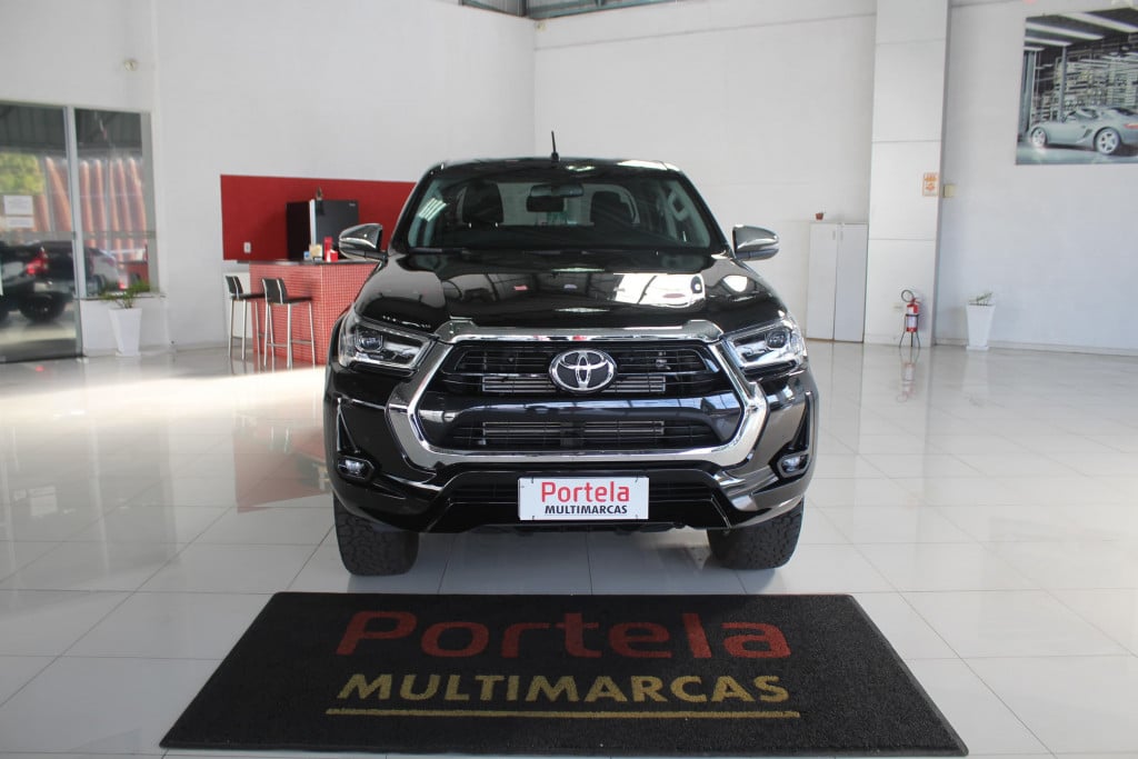 Imagem do veículo TOYOTA HILUX 2.8 D-4D TURBO DIESEL CD SRV 4X4 AUTOMÁTICO