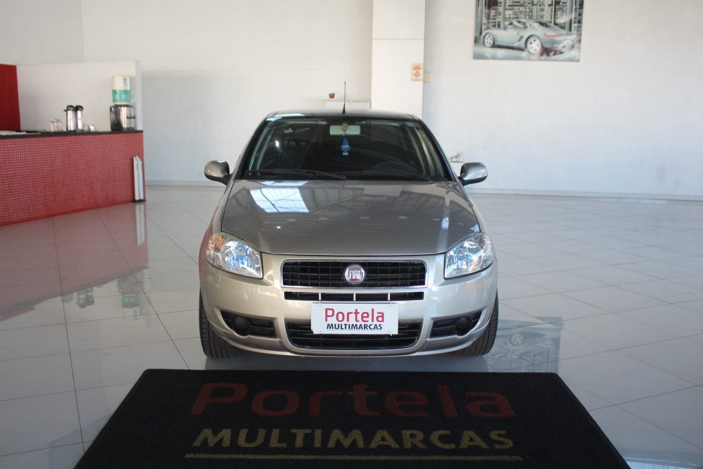 Imagem do veículo FIAT SIENA 1.0 MPI FIRE CELEBRATION 8V FLEX 4P MANUAL