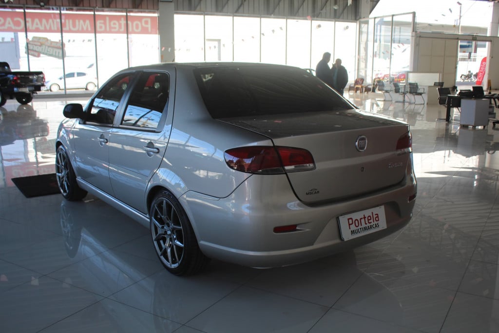 Imagem do veículo FIAT SIENA 1.0 MPI FIRE CELEBRATION 8V FLEX 4P MANUAL