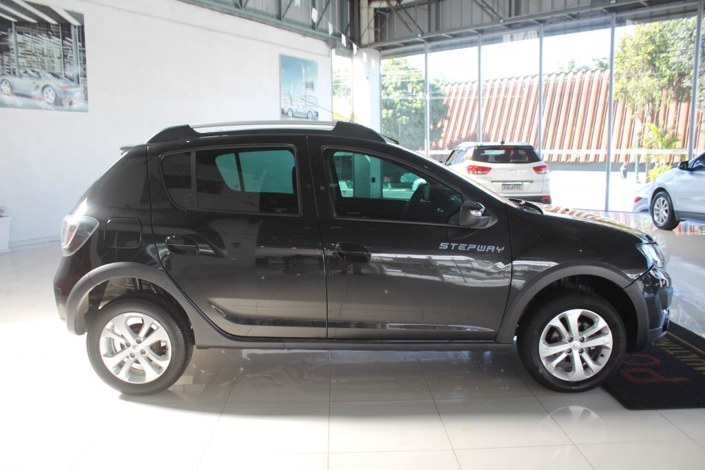 Imagem do veículo RENAULT SANDERO 1.6 16V SCE FLEX STEPWAY EASY-R