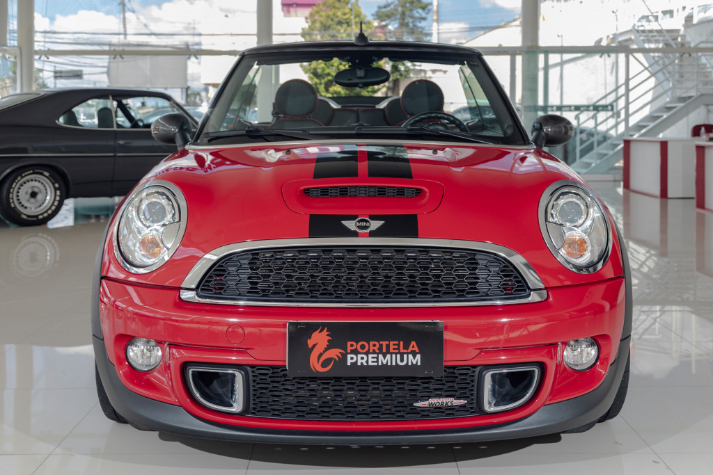 Imagem do veículo MINI JOHN COOPER WORKS 1.6 CABRIO 16V 211CV GASOLINA 2P MANUAL