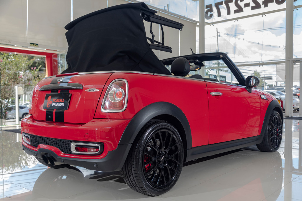 Imagem do veículo MINI JOHN COOPER WORKS 1.6 CABRIO 16V 211CV GASOLINA 2P MANUAL