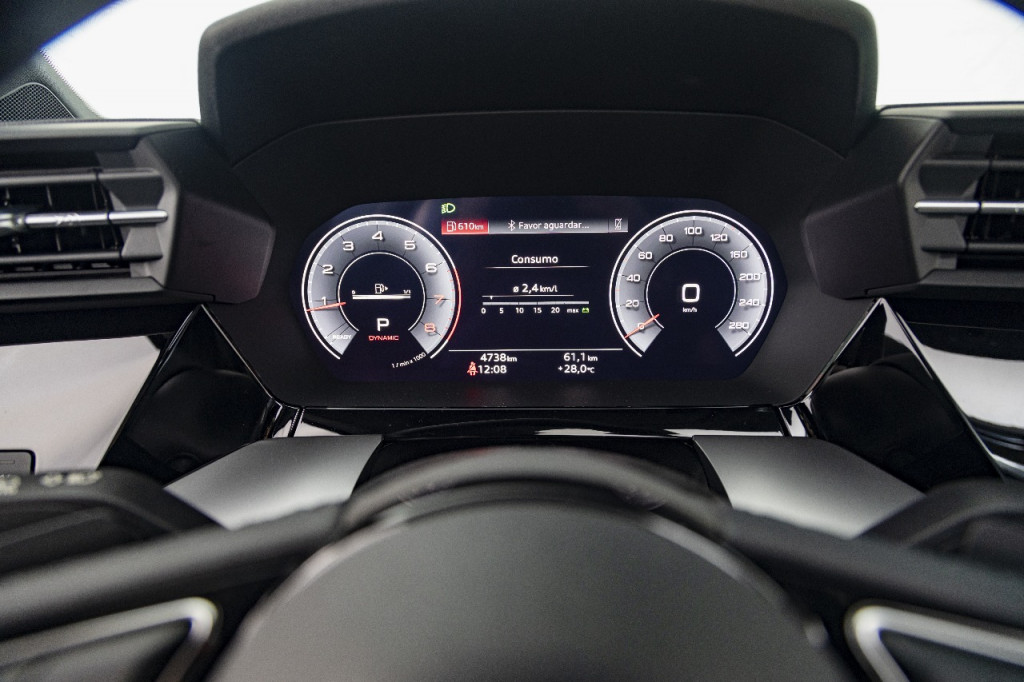 Imagem do veículo AUDI A3 2.0 TFSI GASOLINA SEDAN PERFORMANCE BLACK S-TRONIC