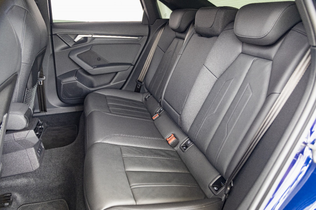 Imagem do veículo AUDI A3 2.0 TFSI GASOLINA SEDAN PERFORMANCE BLACK S-TRONIC