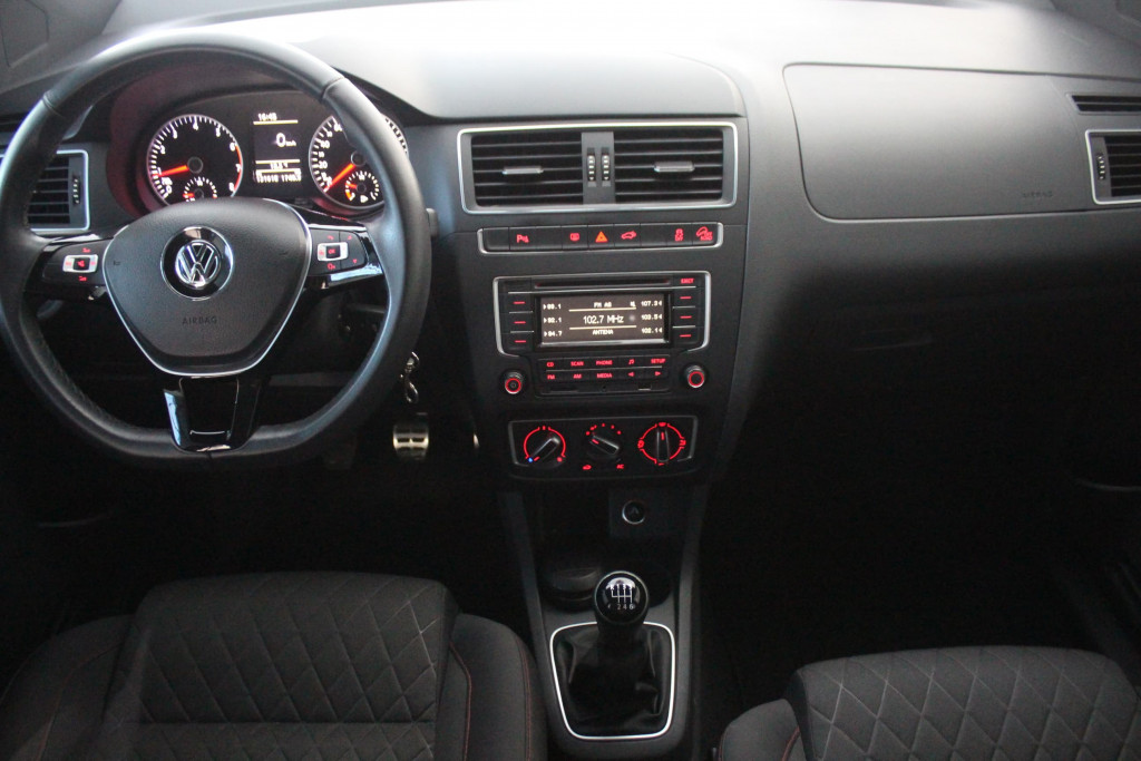 Imagem do veículo VOLKSWAGEN CROSSFOX 1.6 mi flex 8v 4p manual