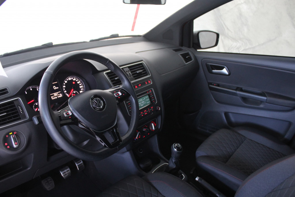 Imagem do veículo VOLKSWAGEN CROSSFOX 1.6 mi flex 8v 4p manual